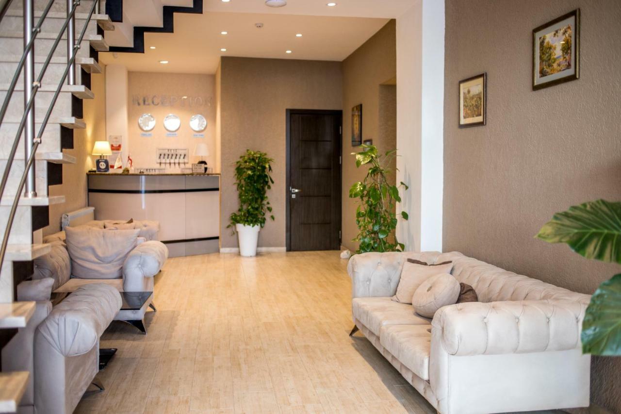 Gsg Hotel Tbilisi ภายนอก รูปภาพ