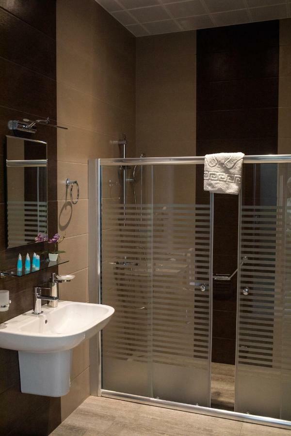 Gsg Hotel Tbilisi ภายนอก รูปภาพ